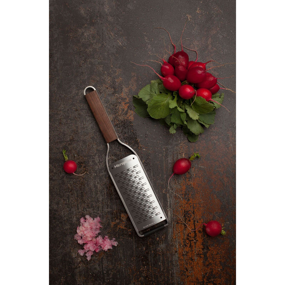 15401-microplane-master-series-medium-ribbon-grater-brown