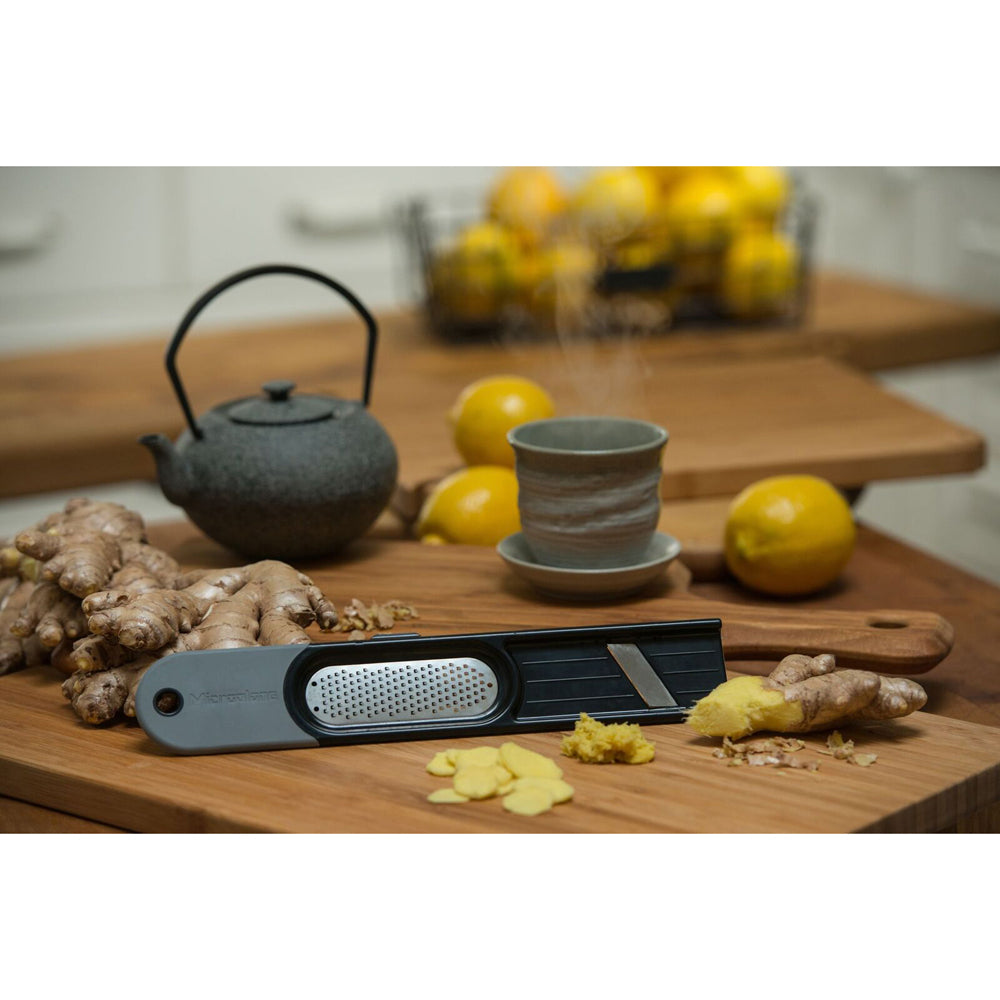 15955-microplane-3-in-1-stainless-steel-ginger-grater-utensil-black