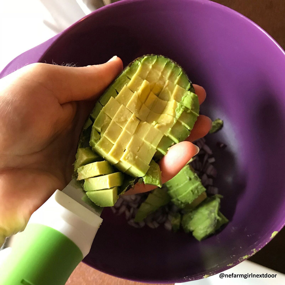 15968-microplane-22cm-soft-touch-3-in-1-avocado-slicer-cutter