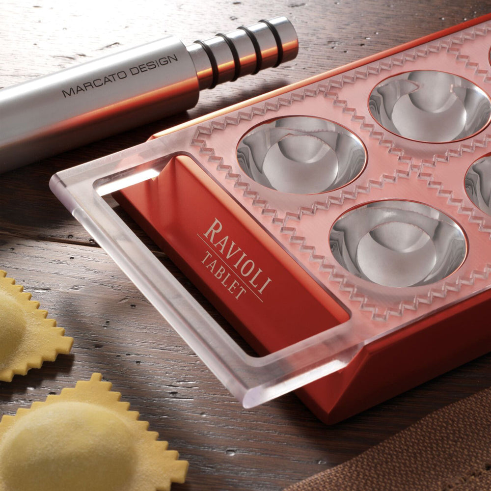 2773-marcato-aluminum-ravioli-tablet-w-rolling-pin-red