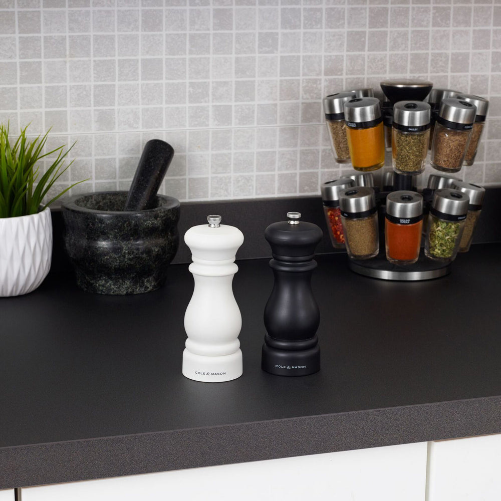 32089-cole-mason-15cm-plastic-southwold-salt-pepper-mill-gift-set