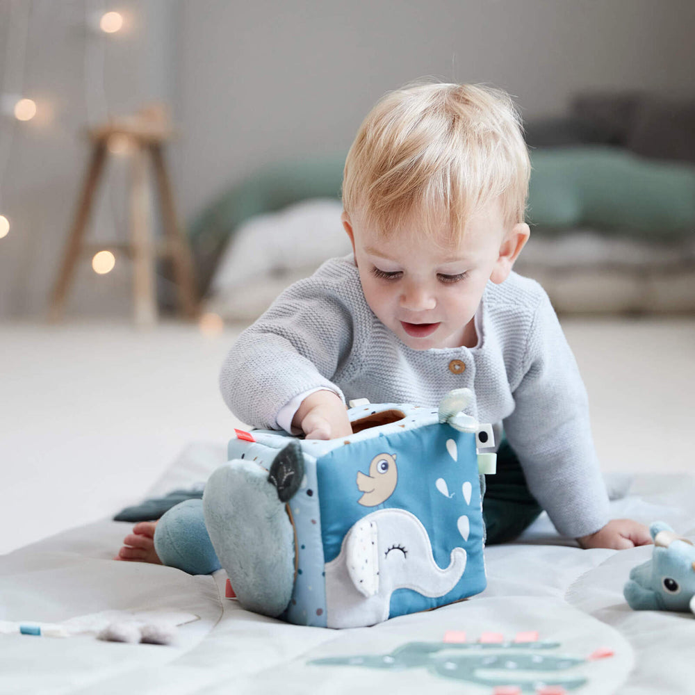 4823137-done-by-deer-16cm-polyester-discovery-cube-deer-friends-baby-infant-fun-toy-0