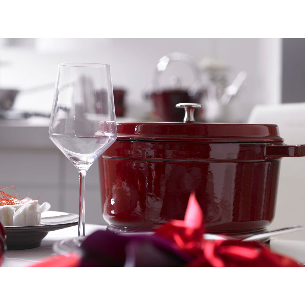 65083-staub-24cm-3-8l-cast-iron-round-cocotte-pot-w-lid-grenadine