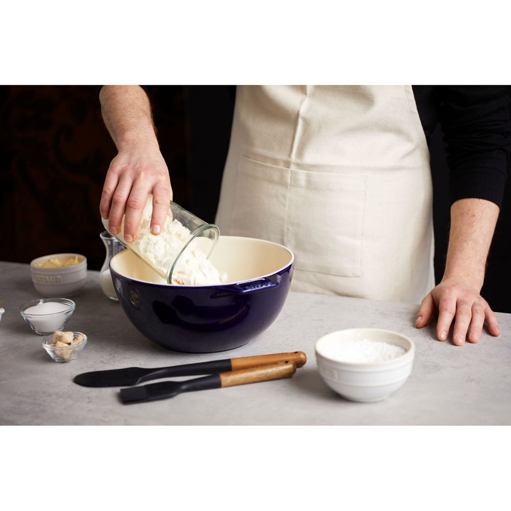 652133-staub-18cm-ceramic-round-salad-bowl-w-handle-dark-blue