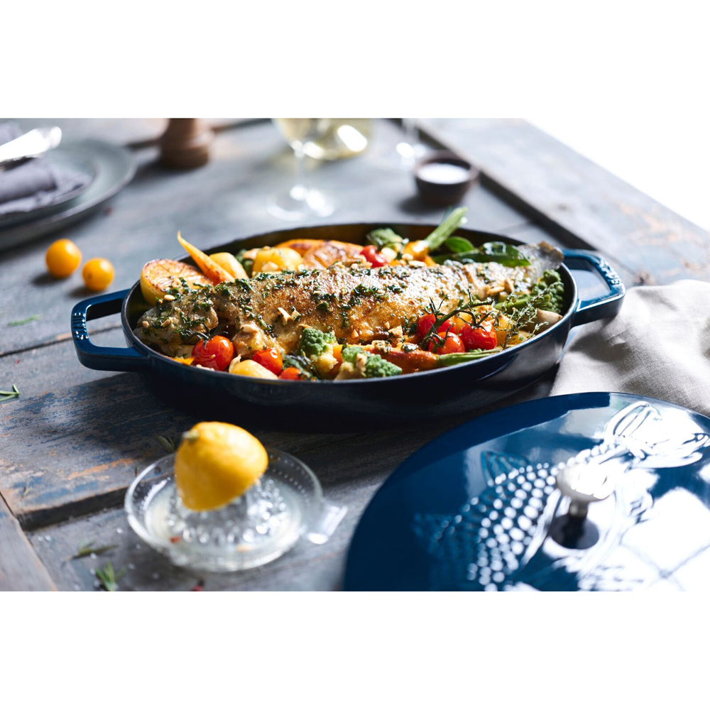 65356-staub-la-mer-fish-32cm-2-8l-cast-iron-oval-dish-sea-blue
