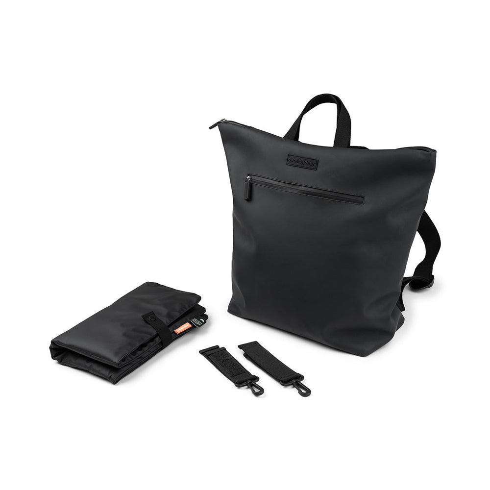 7003560-done-by-deer-45cm-changing-backpack-w-change-mat-black