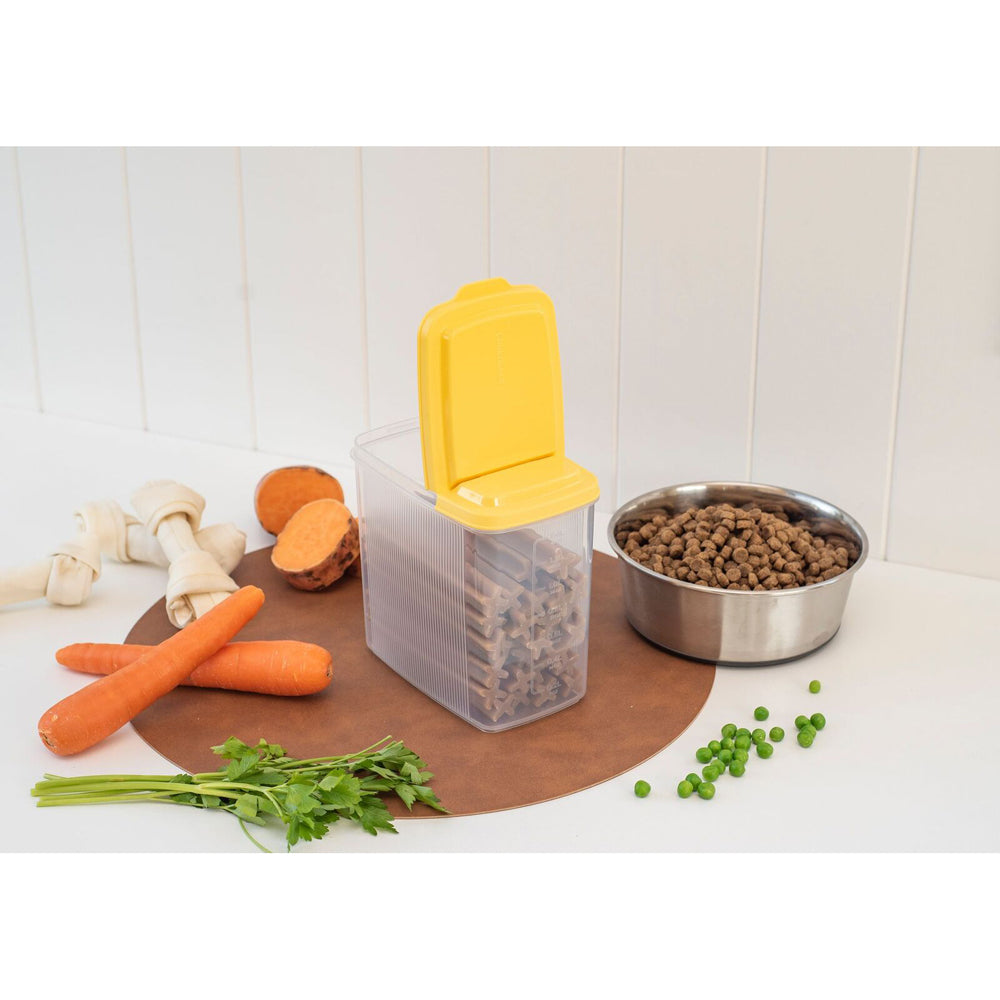 70856-lock-lock-1-6l-cat-dog-pet-flip-top-lid-food-storage-container-yellow