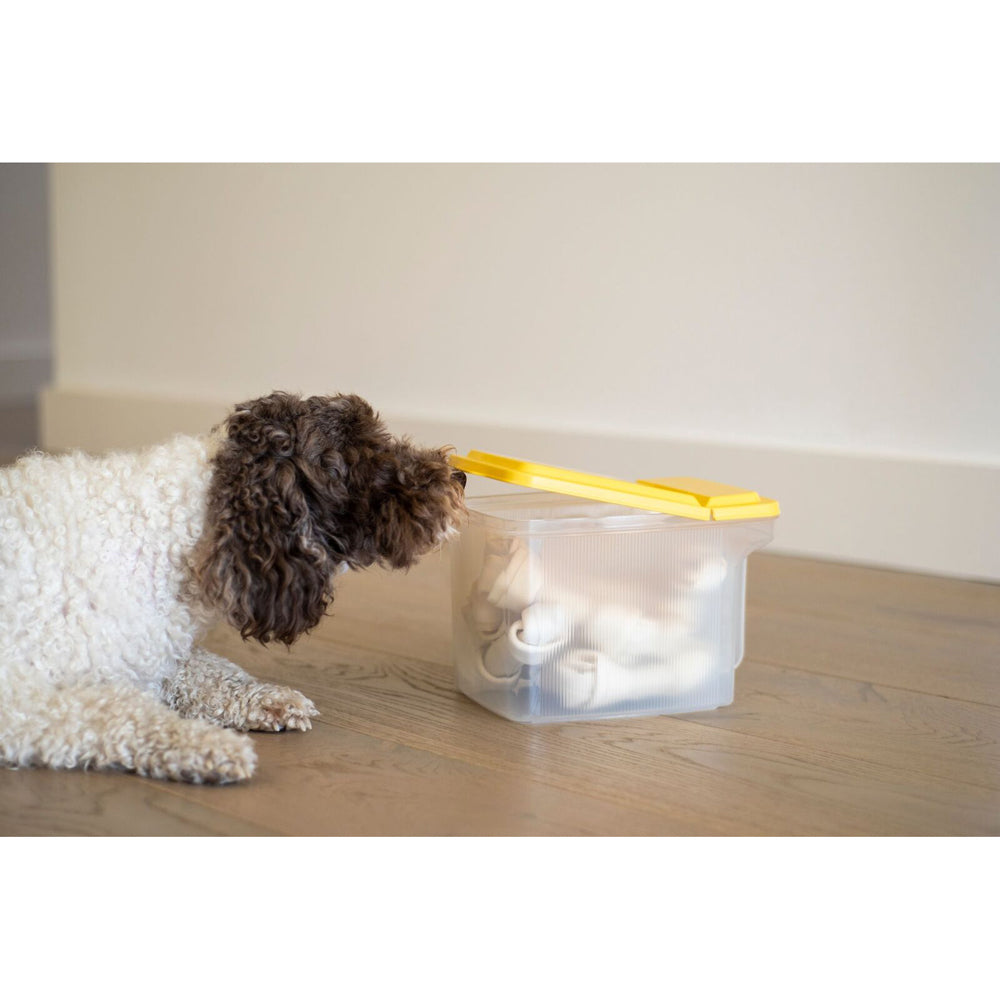 70858-lock-lock-3-2l-cat-dog-pet-flip-top-lid-food-storage-container-yellow