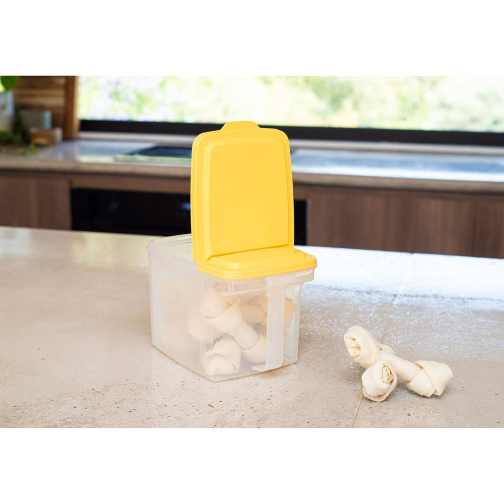 70858-lock-lock-3-2l-cat-dog-pet-flip-top-lid-food-storage-container-yellow