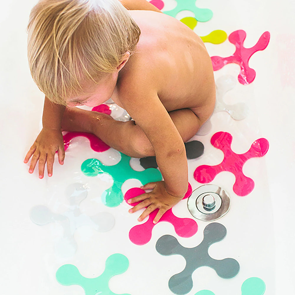 7451-18pc-prince-lionheart-get-a-grip-on-bathtime-kids-bathmats
