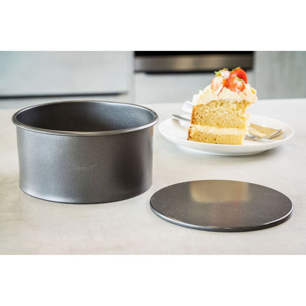 81001-mastercraft-18cm-heavy-loose-base-round-deep-cake-pan-charcoal-grey