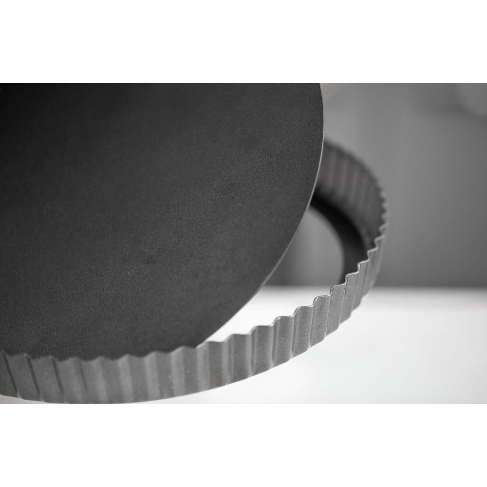 81050-mastercraft-20cm-heavy-loose-base-non-stick-round-flan-quiche-pan-black