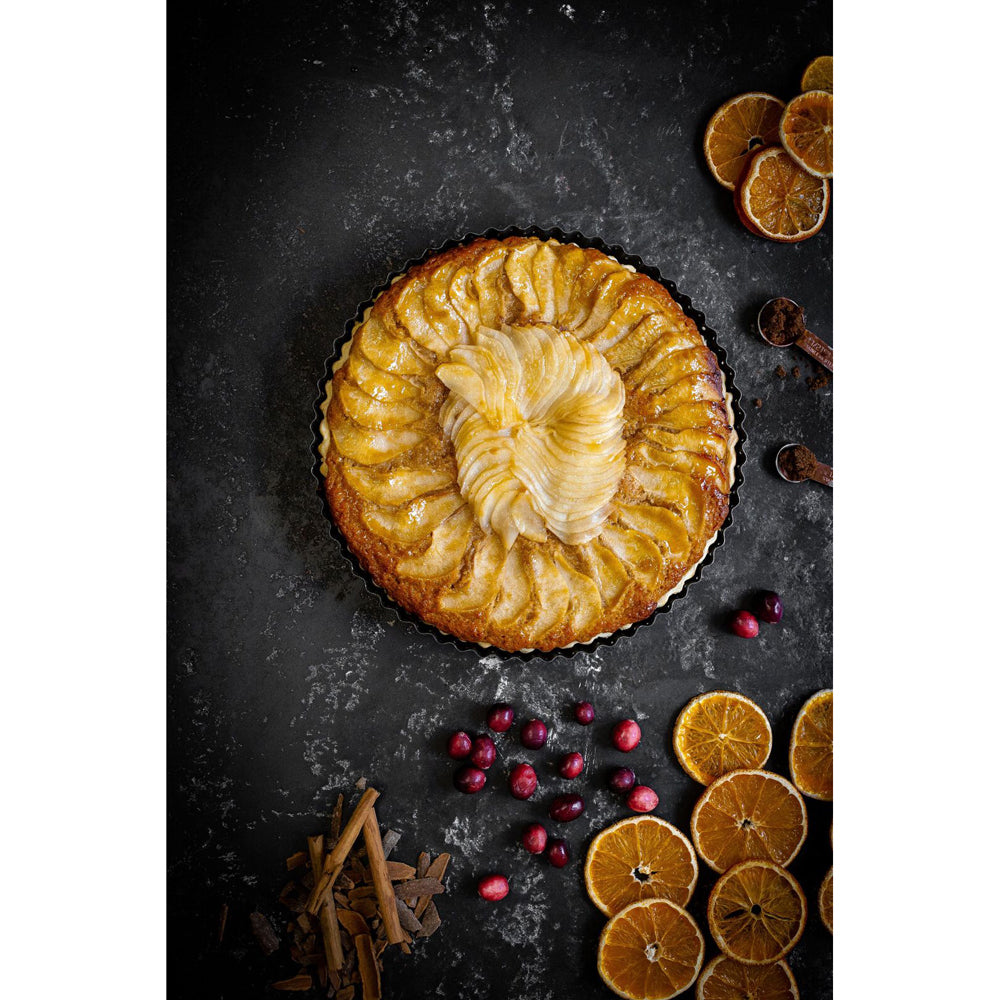 81205-mastercraft-crusty-bake-23cm-loose-base-round-flan-quiche-pan-black