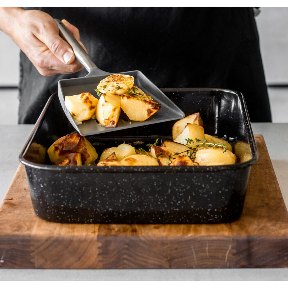 81254-mastercraft-pro-vitreous-40x28cm-enamel-rectangle-roasting-pan-black