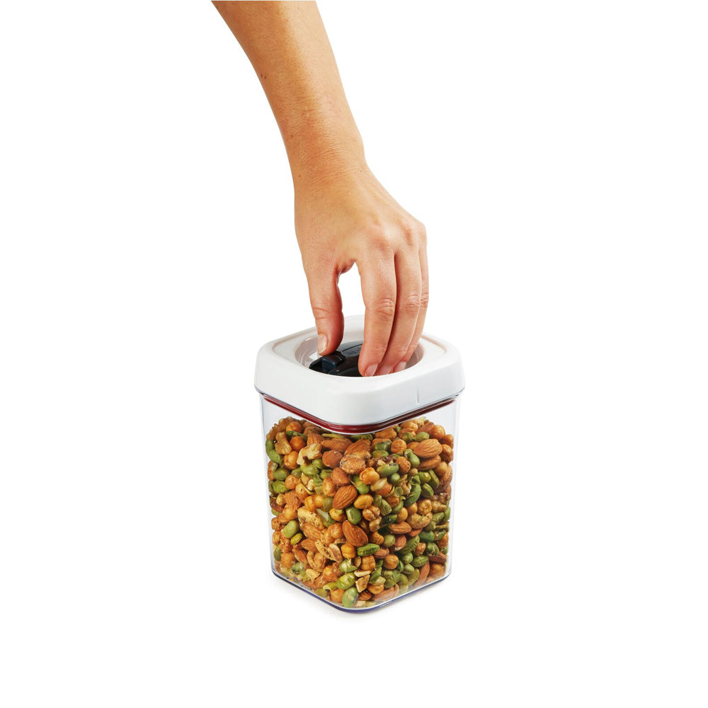 14661-zyliss-twist-seal-1l-16cm-square-container-white