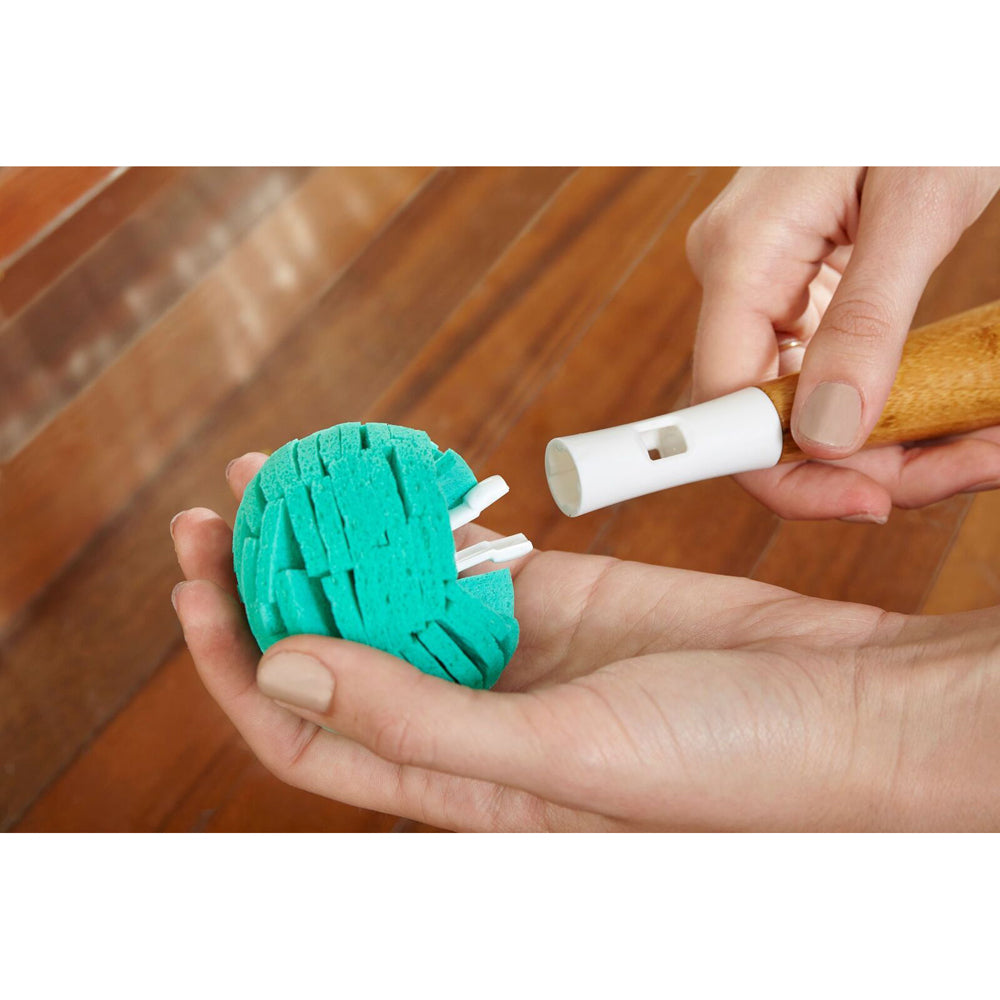 28825-full-circle-crystal-clear-2-replaceable-sponge-glass-cleaner-turquoise