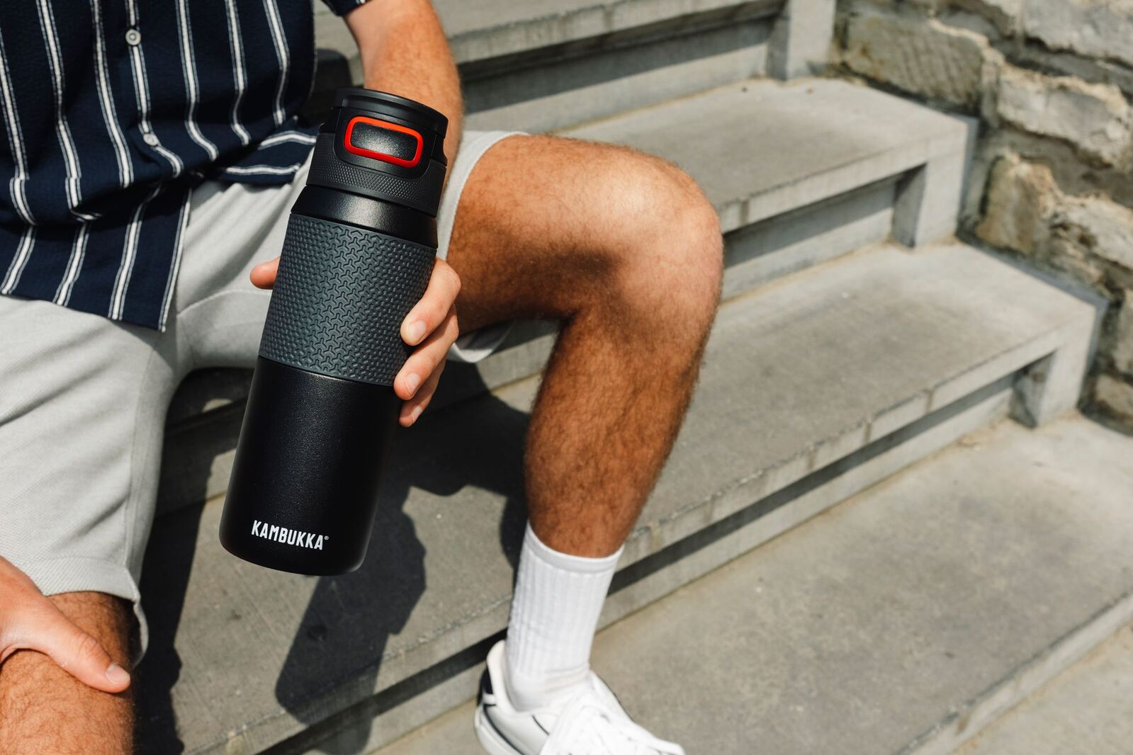 38200-kambukka-elton-750ml-insulated-water-bottle-nightfall