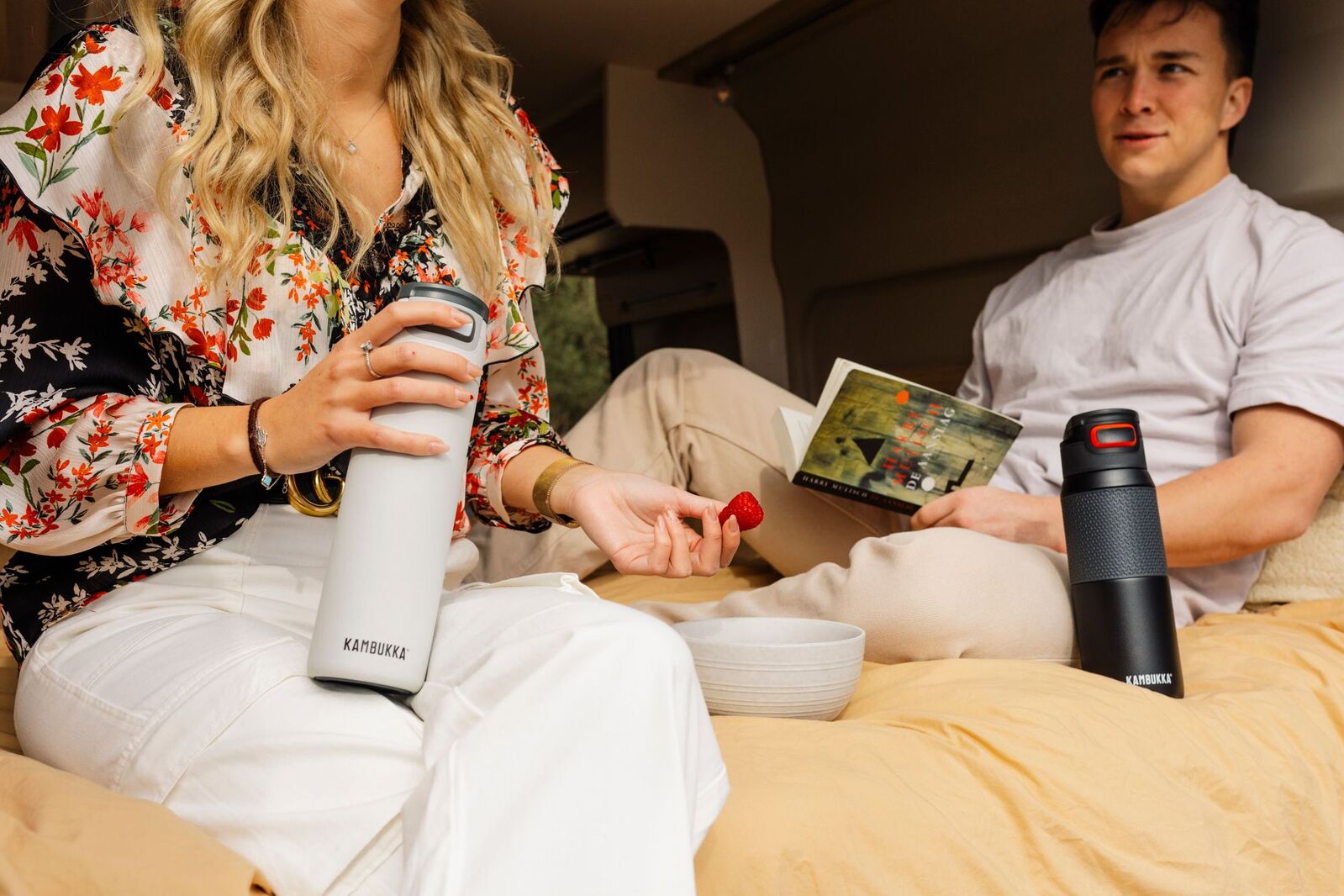 38200-kambukka-elton-750ml-insulated-water-bottle-nightfall