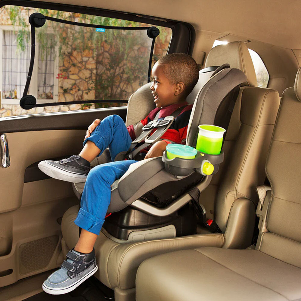 61420-munchkin-magnetic-baby-stretch-to-fit-sun-shade