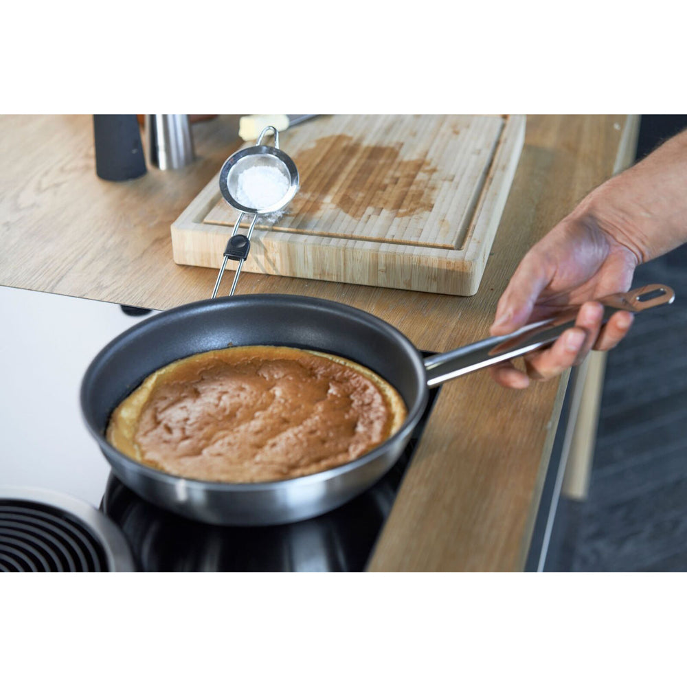63083-zwilling-pro-non-stick-stainless-steel-26cm-frypan-round-black