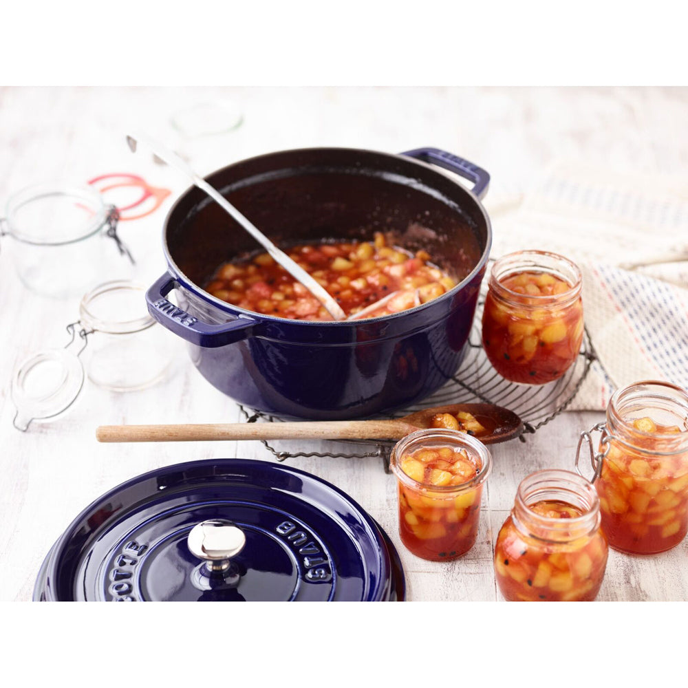 65132-staub-28cm-6-7l-cast-iron-round-cocotte-pot-w-lid-dark-blue