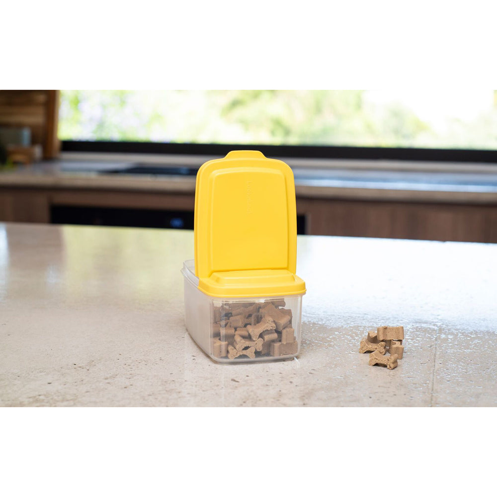 70855-lock-lock-750ml-cat-dog-pet-flip-top-lid-food-storage-container-yellow