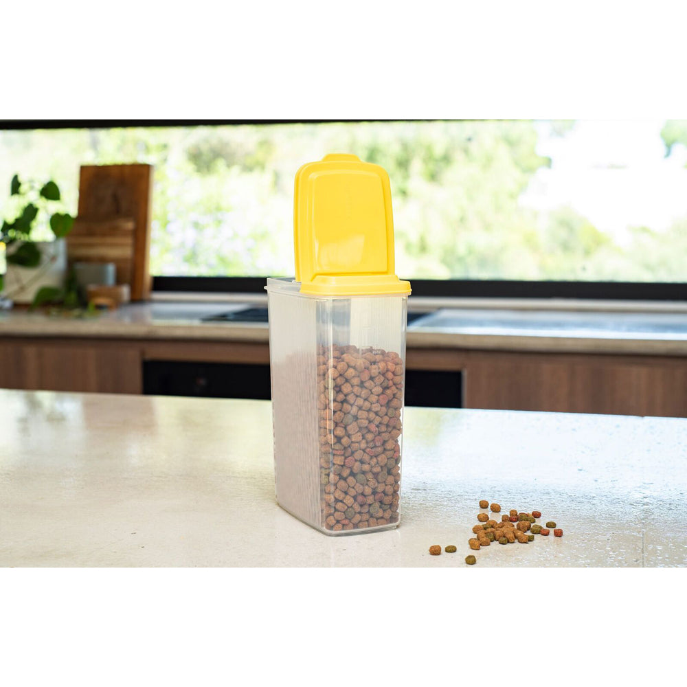 70857-lock-lock-2-4l-cat-dog-pet-flip-top-lid-food-storage-container-yellow