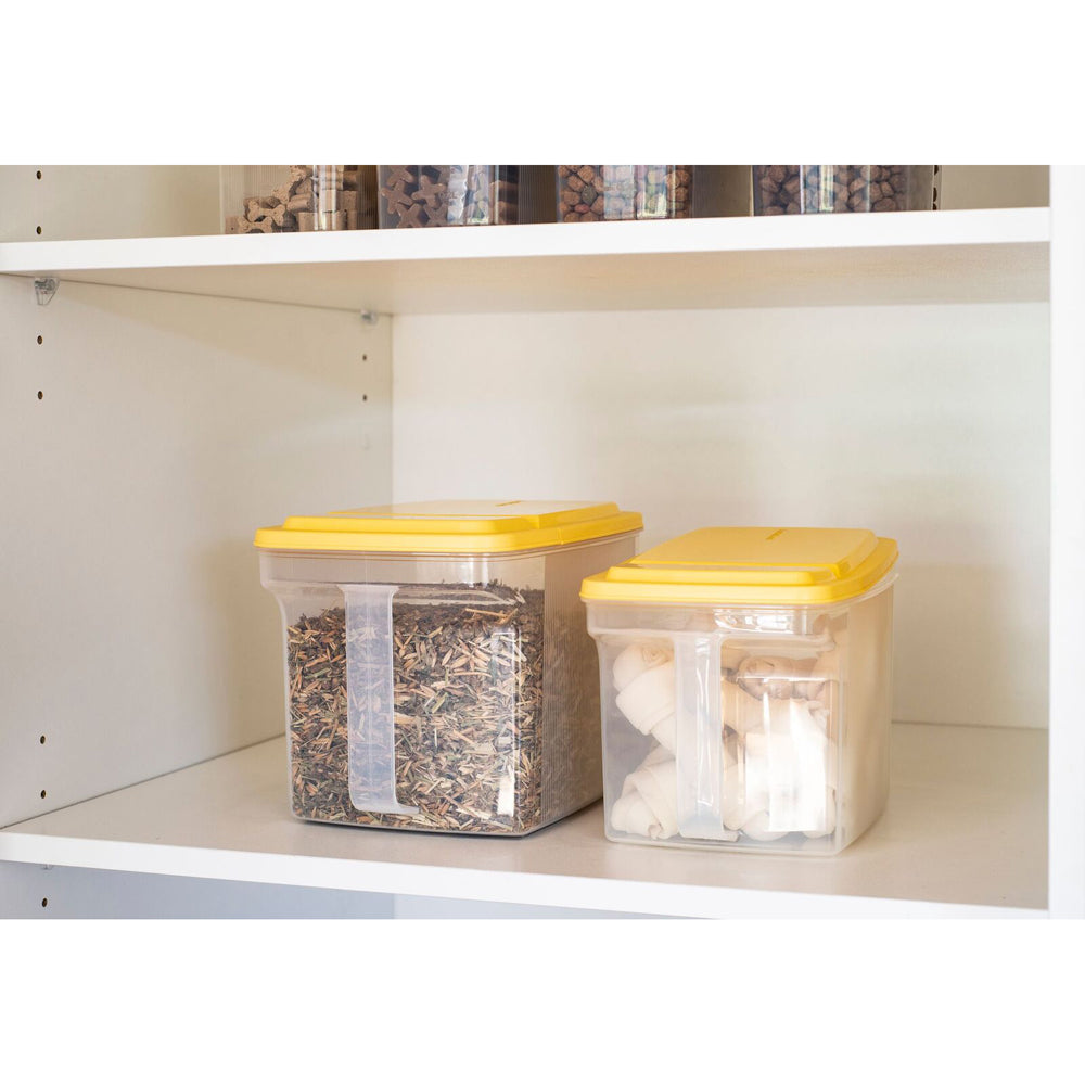70858-lock-lock-3-2l-cat-dog-pet-flip-top-lid-food-storage-container-yellow