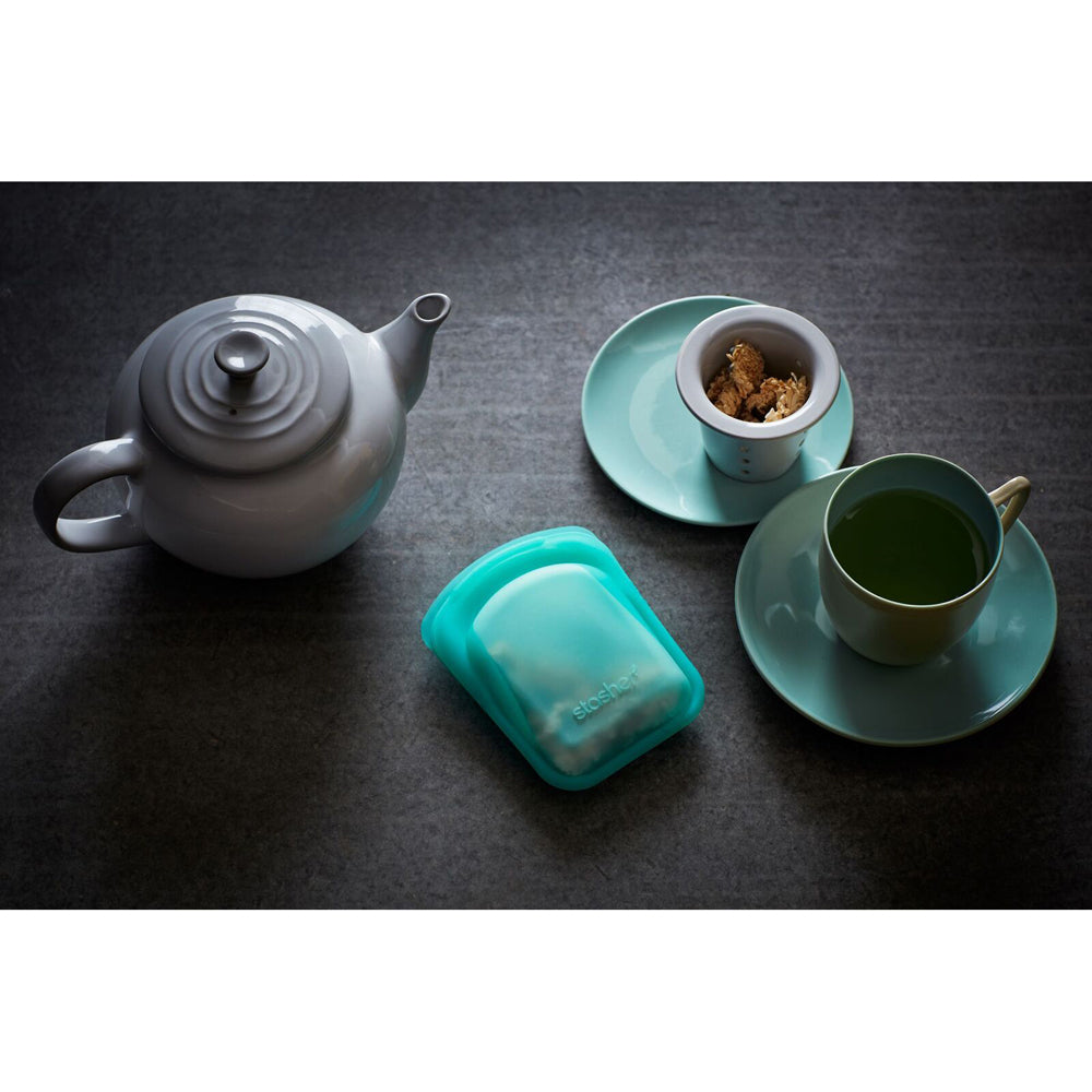 73010-2pc-stasher-silicone-118ml-18cm-reusable-sandwich-bag-clear-aqua