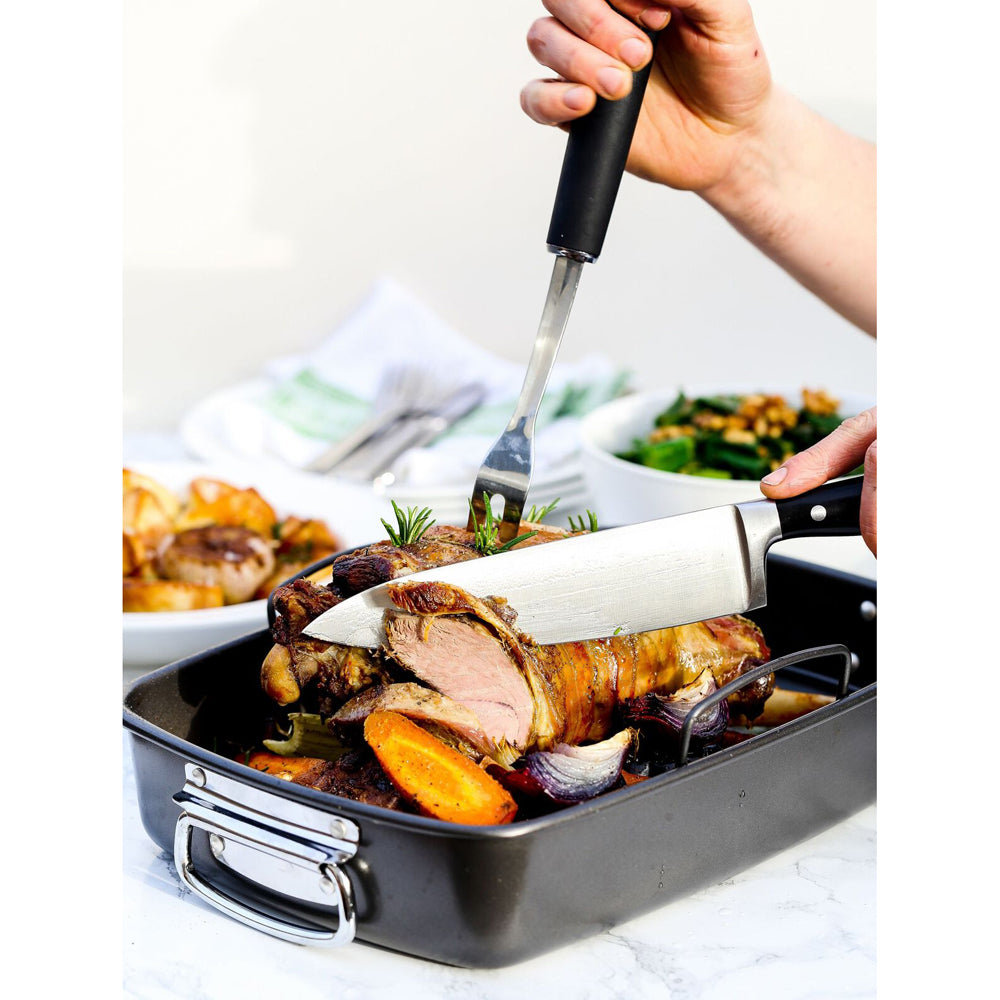 81117-mastercraft-40x28cm-heavy-base-non-stick-roaster-w-rack-black