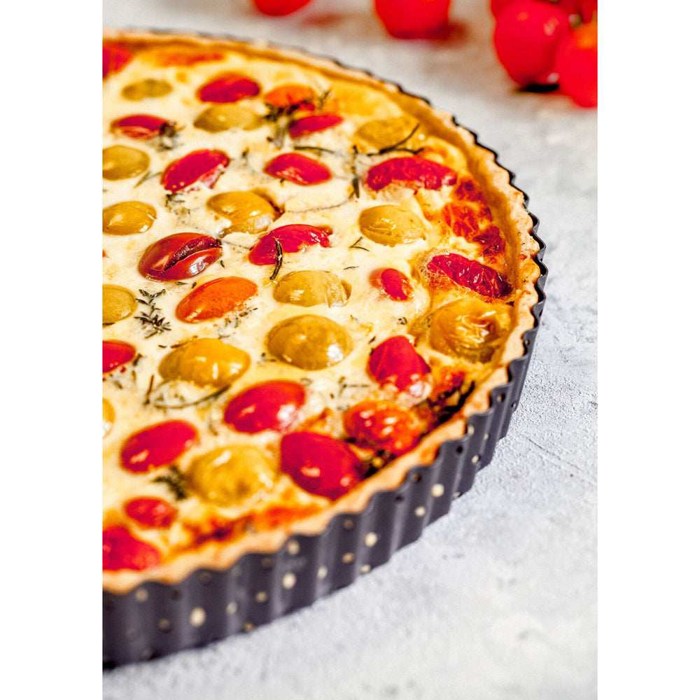81207-mastercraft-crusty-bake-30cm-loose-base-round-flan-quiche-pan-black