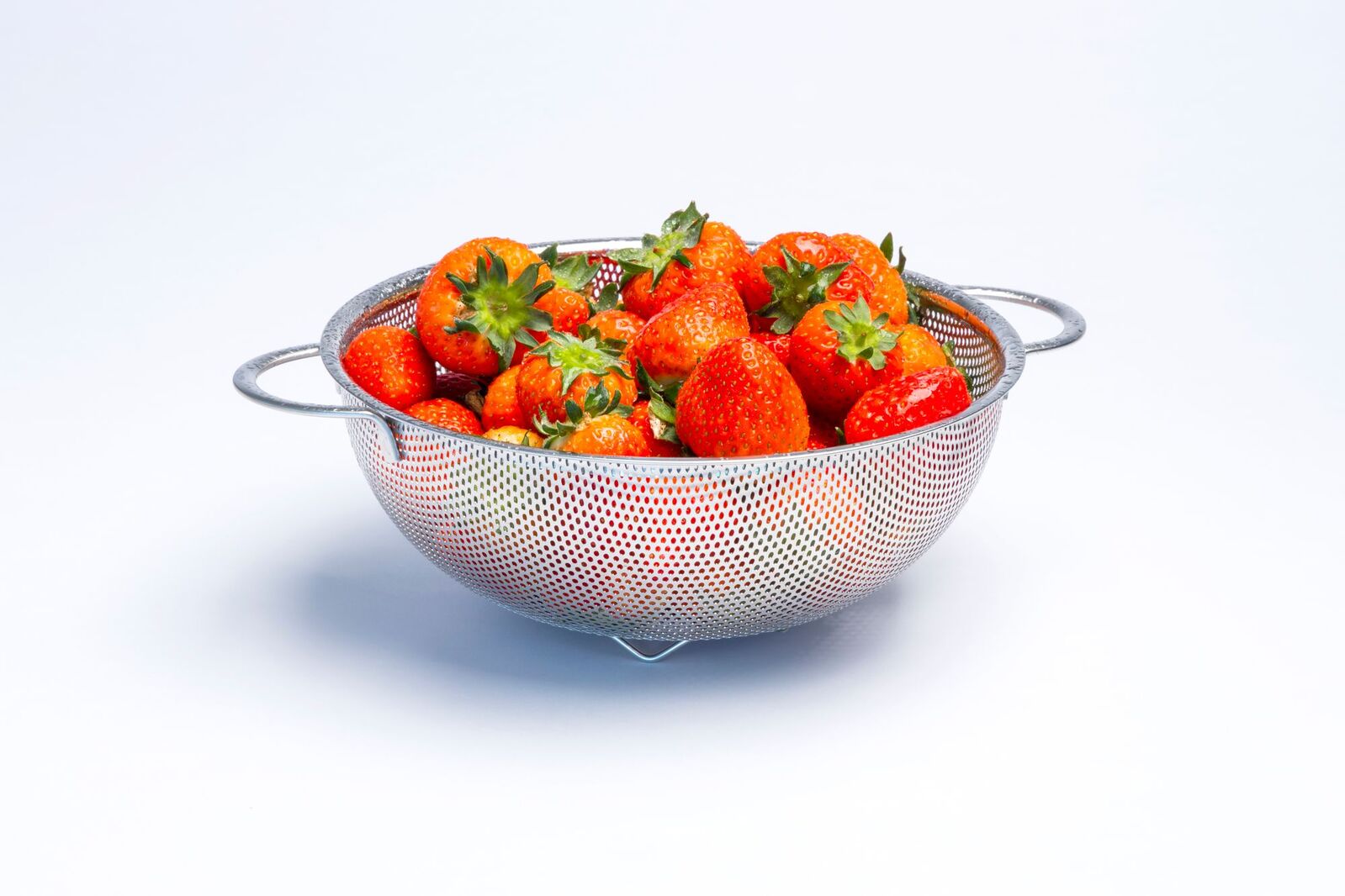 Cuisena Perforated 25cm Stainless Steel Colander w/ Handle - Silver