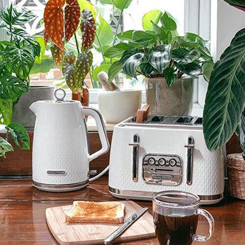 103012-morphy-richards-verve-jug-kettle-white