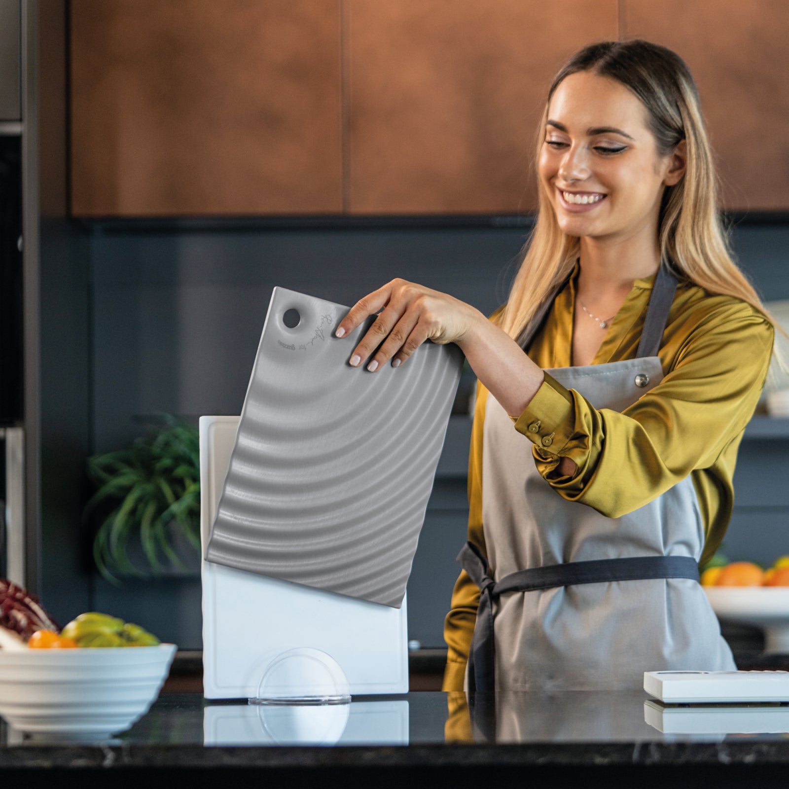 12370052-2pc-guzzini-icons-11-2cm-chopping-cutting-boards-w-base