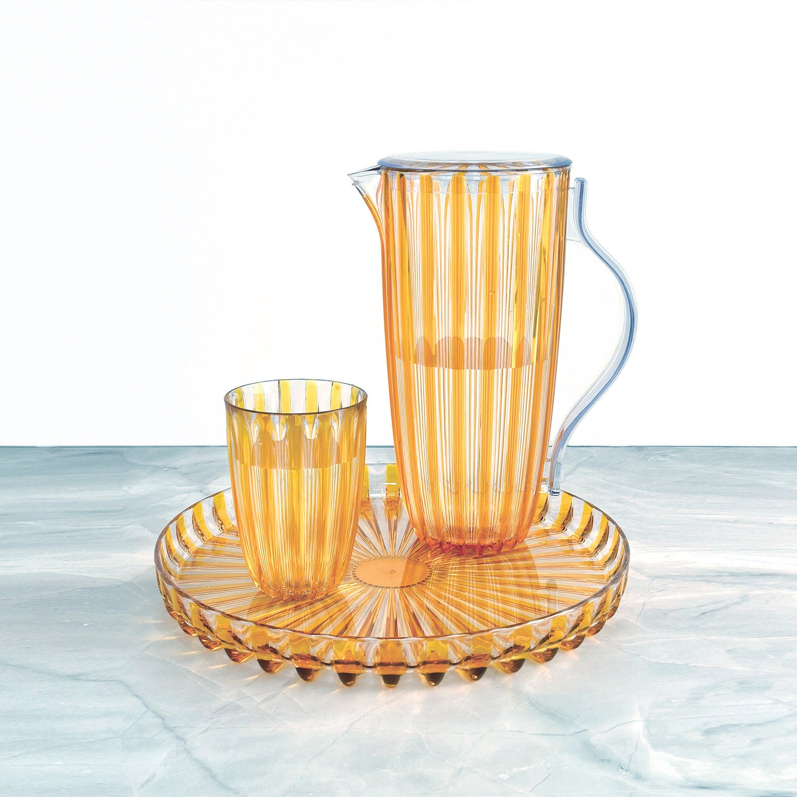 123800151-guzzini-dolcevita-27cm-1-75l-pitcher-w-lid-amber