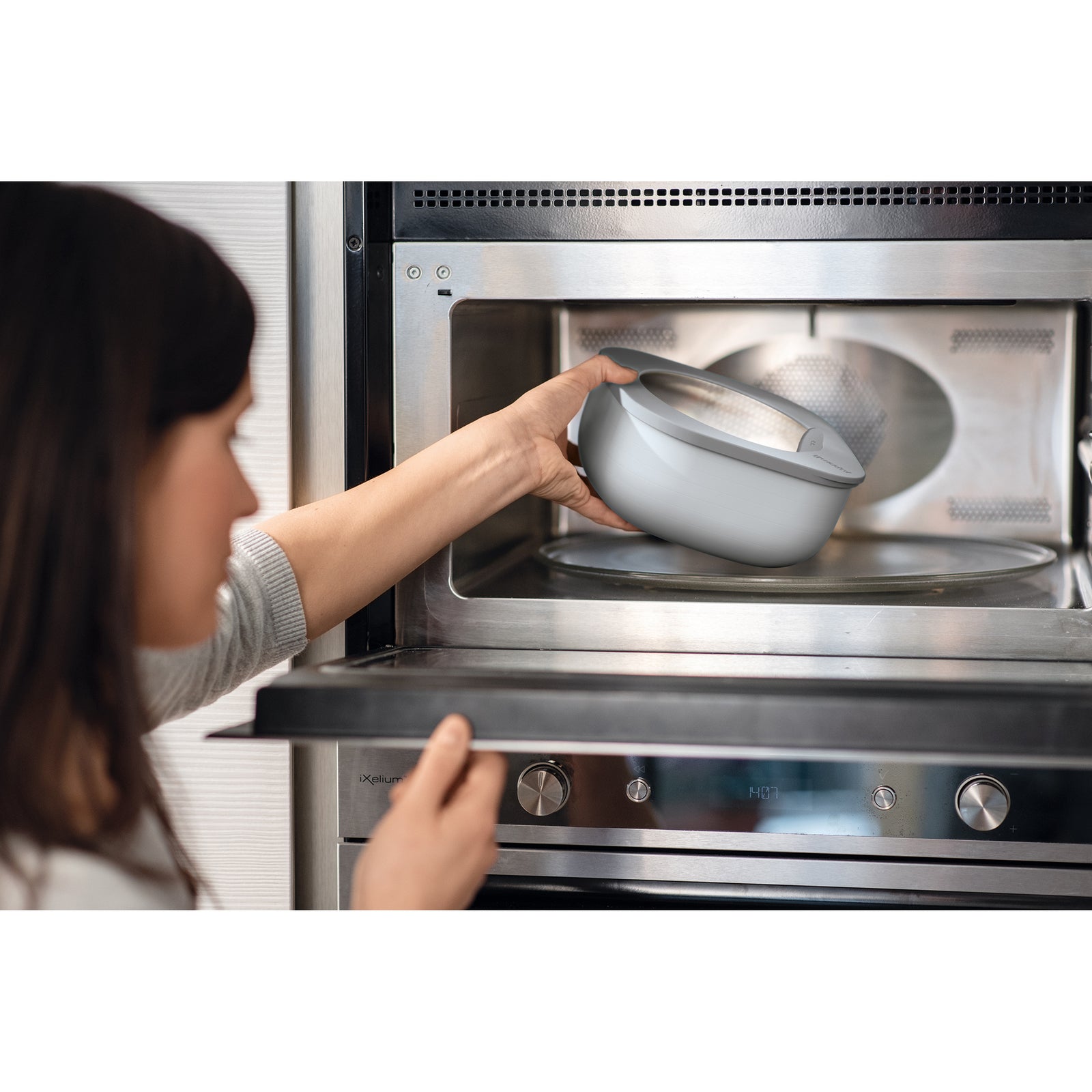 170701177-guzzini-store-more-750ml-shallow-airtight-container-dark-grey