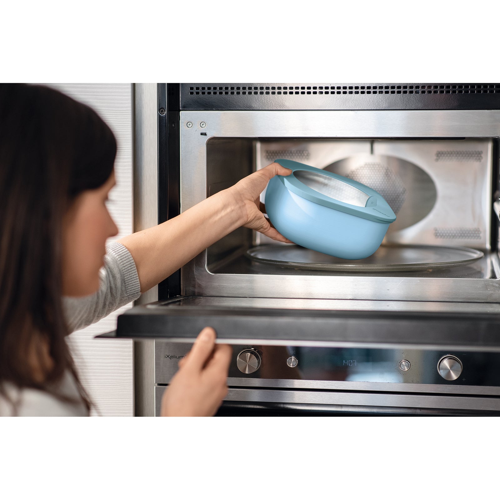 170704189-guzzini-store-more-1-9l-shallow-airtight-container-matt-mid-blue