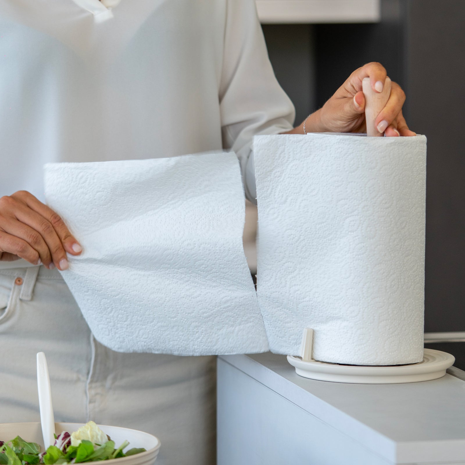 180200156-guzzini-tierra-roll-tear-universal-kitchen-roll-holder-white