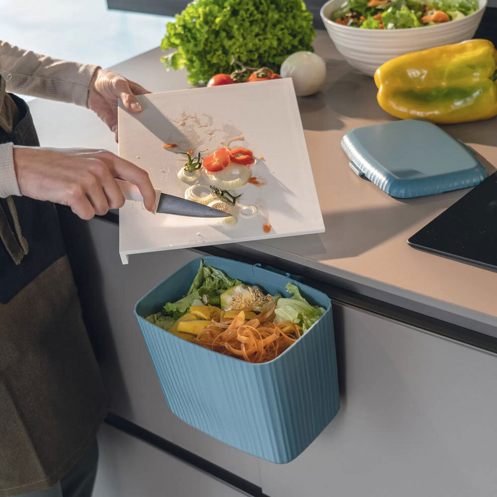 185700156-2c3-guzzini-21x18cm-hanging-food-waste-caddy-compost-bin-w-lid-white