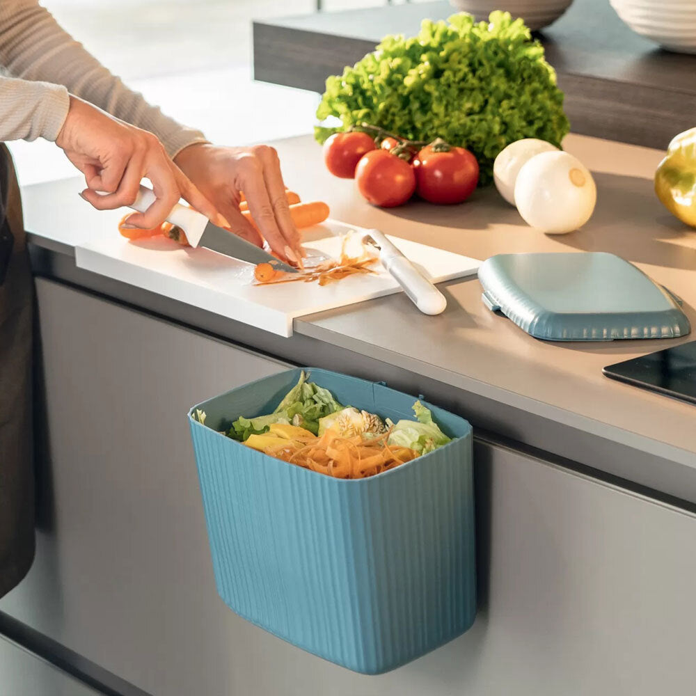 185700156-2c3-guzzini-21x18cm-hanging-food-waste-caddy-compost-bin-w-lid-white