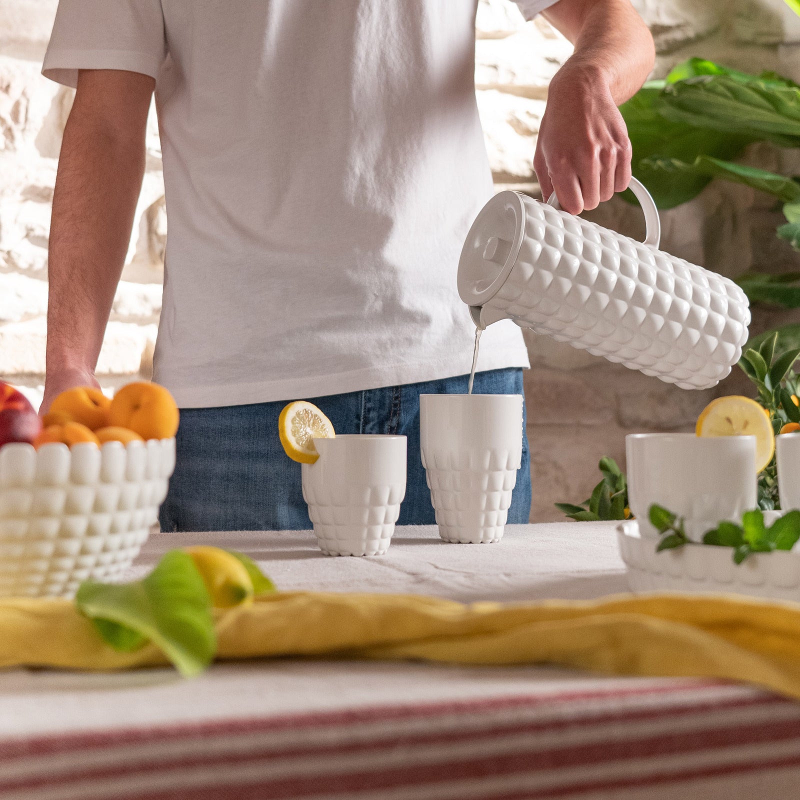 225600156-guzzini-tiffany-1-75l-25-5cm-plastic-pitcher-white