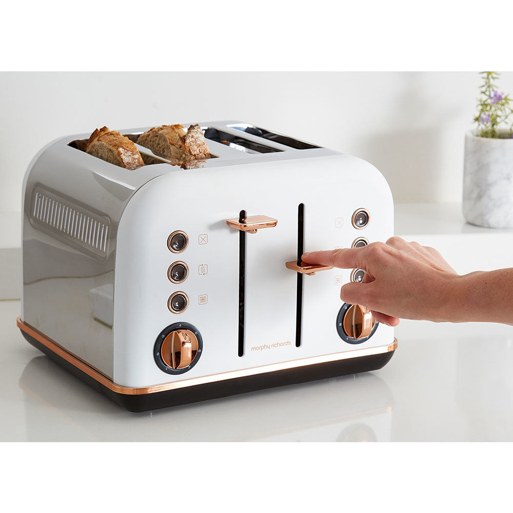 242108-morphy-richards-242108-white-accents-4-slice-toaster