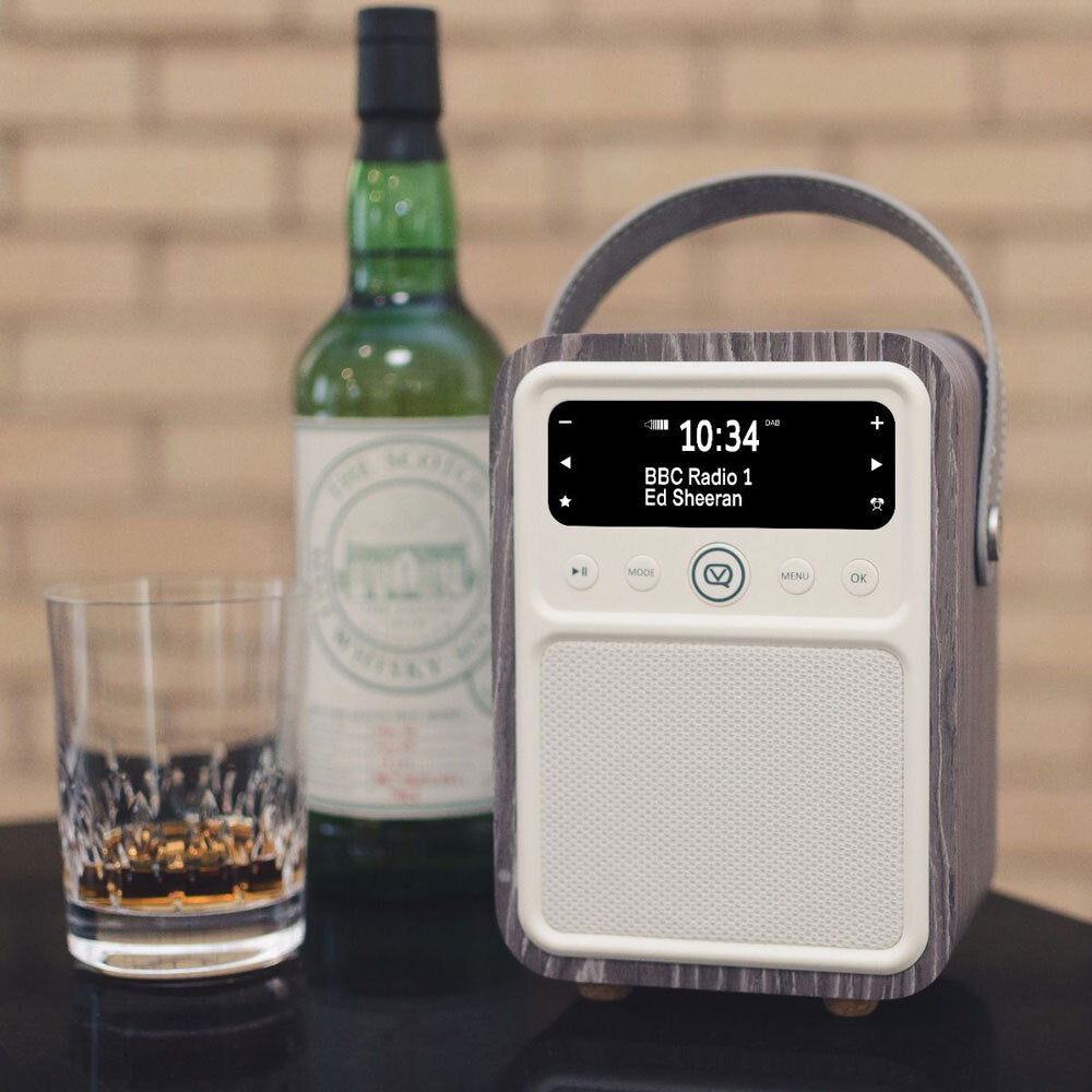 532314-vq-monty-retro-dab-digital-fm-am-bluetooth-radio-limed-oak