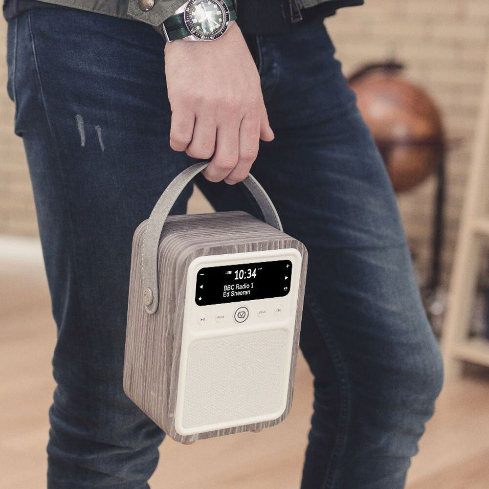 532314-vq-monty-retro-dab-digital-fm-am-bluetooth-radio-limed-oak