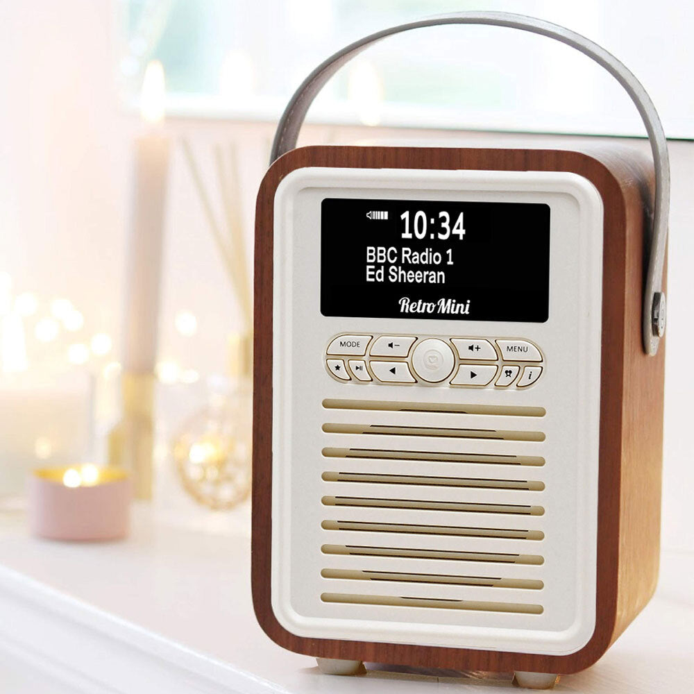 539115-vq-retro-mini-dab-digital-fm-am-bluetooth-radio-walnut