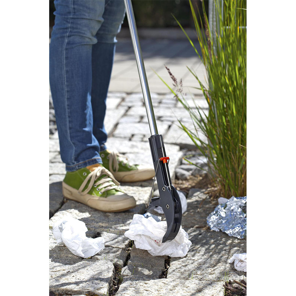 901048101-gardena-g3567-waste-rubbish-garbage-garden-gripper