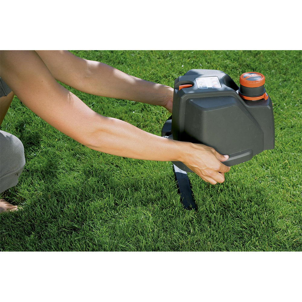901153501-gardena-8133-20-adjustable-aquacontour-water-sprinkler