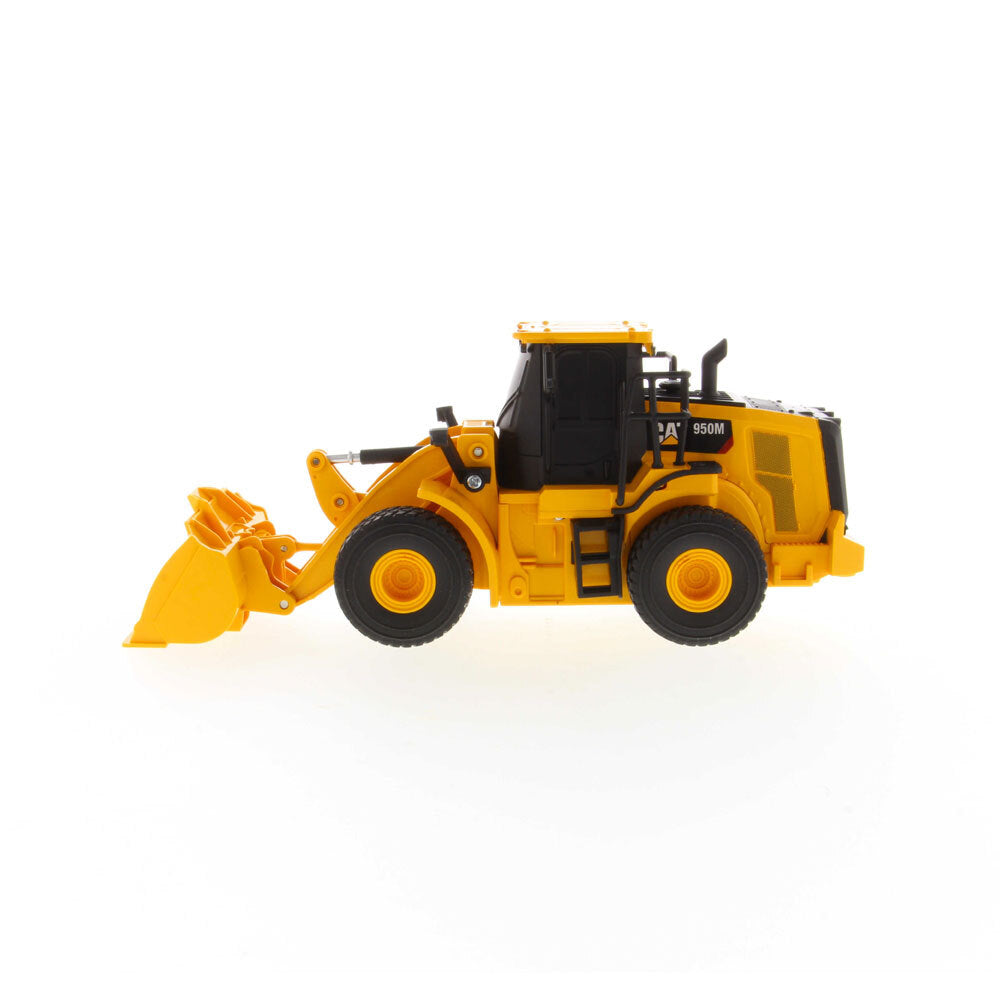 42223003-diecast-masters-1-35-rc-cat-950m-wheel-loader-scale-model-kids-toy-8y