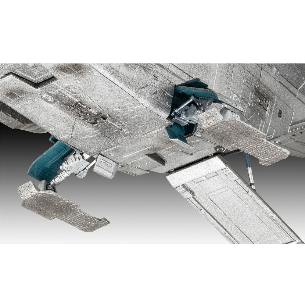 550-06781-revell-star-wars-1-72-the-mandalorian-razor-crest-model-kit-10y