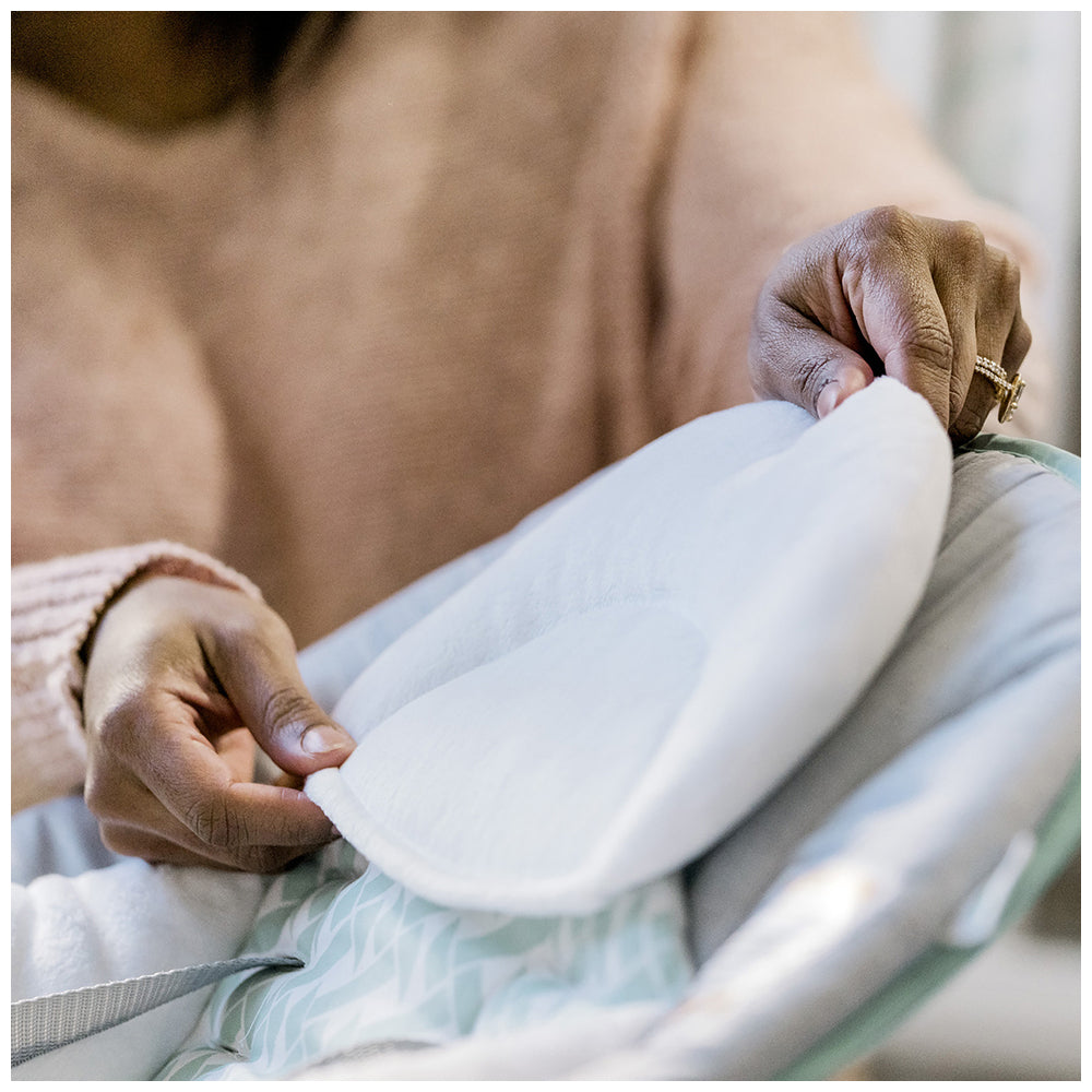 12428-ingenuity-keep-cozy-3-in-1-grow-with-me-bounce-rock-seat-weaver